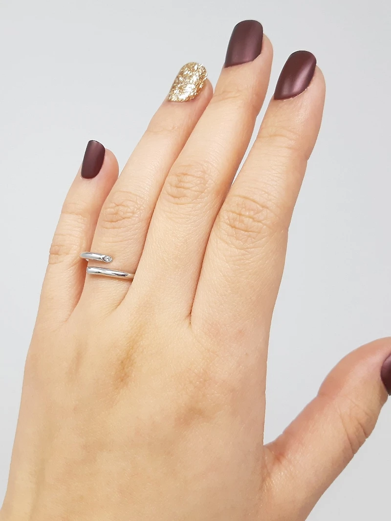 10K Diamond Bypass Ring - / Gold