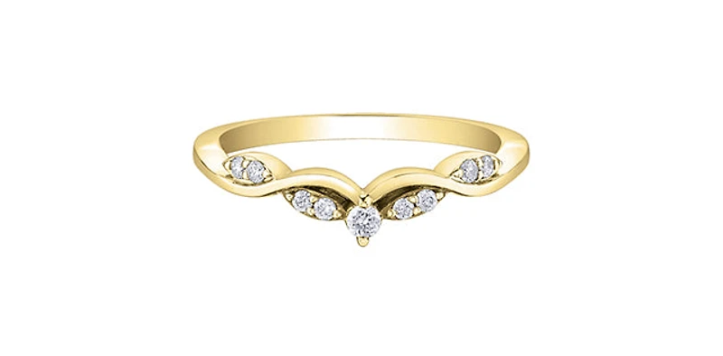 10K Yellow Gold 0.11cttw Round Brilliant Cut Diamond Ring, Size 6.5