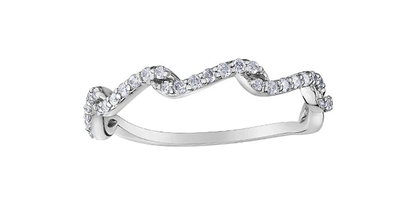 10K White Gold 0.22cttw Diamond Ring / Band, size 6.5