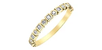10K Yellow Gold 0.22cttw Round Brilliant Cut and Princess Cut Diamond Ring, Size 6.5