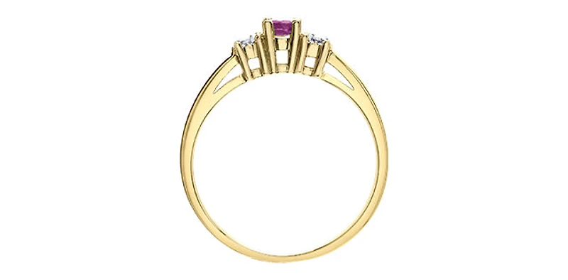 10K Yellow Gold Ruby and Diamond 3 Stone Ring - Size 6