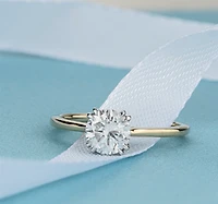 14K Lab Grown 1.00cttw Round Brilliant Cut Six Claw Diamond Ring - Gold / 4