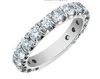 14K Lab Grown Round Brilliant Claw Set Diamond Band - Gold / Total Weight
