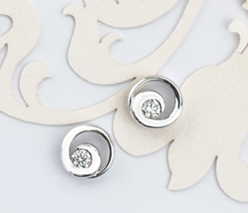 14K White Gold 0.12 Carat Total Diamond Stud Earrings