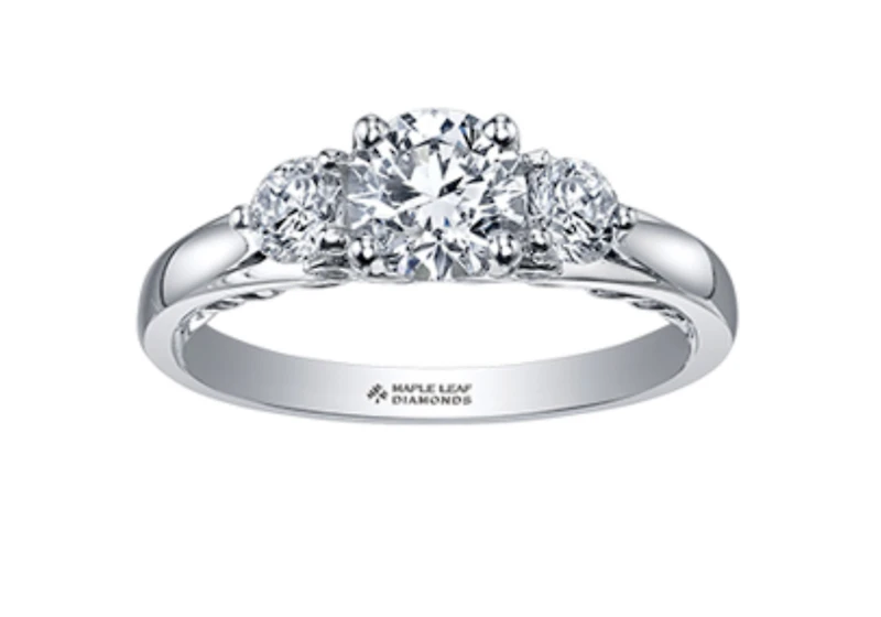 18K White Gold/Palladium Alloy (hypoallergenic) 0.82-1.35cttw Round Brilliant 3 Stone Diamond Ring - / Carat Total
