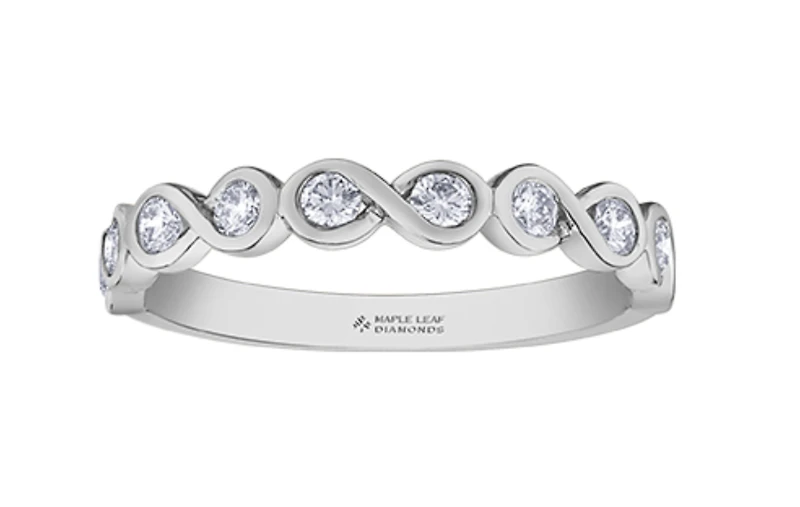 14K White Gold 0.40cttw Canadian Diamond Band, 6.5
