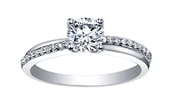 Platinum -0.82cttw Canadian Round Brilliant Diamond Engagement Ring