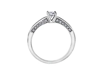Platinum -0.82cttw Canadian Round Brilliant Diamond Engagement Ring