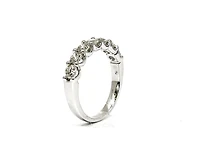 14K White Gold 0.75cttw Diamond Anniversary Claw Set Ring / Band, size 6.5
