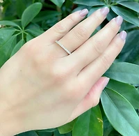 Platinum 0.25cttw Diamond Wedding Band, size 7