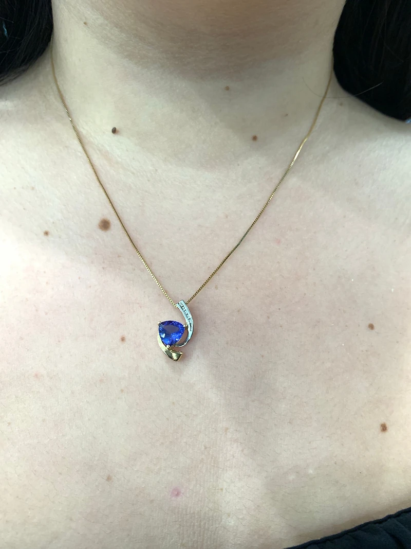 Tanzanite and Diamond Pendant