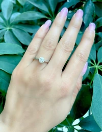 18K White Gold 0.31cttw Round Brilliant Cut Diamond Halo Engagement Ring, size 6.5