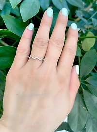 10K White Gold 0.22cttw Diamond Ring / Band, size 6.5