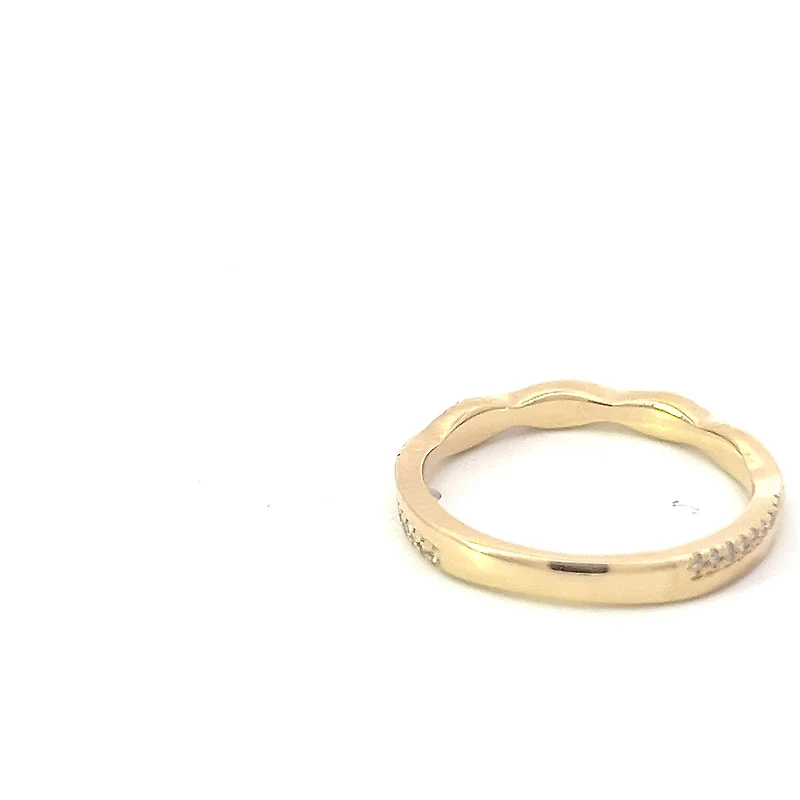 14K Gold 0.15cttw Diamond Ring