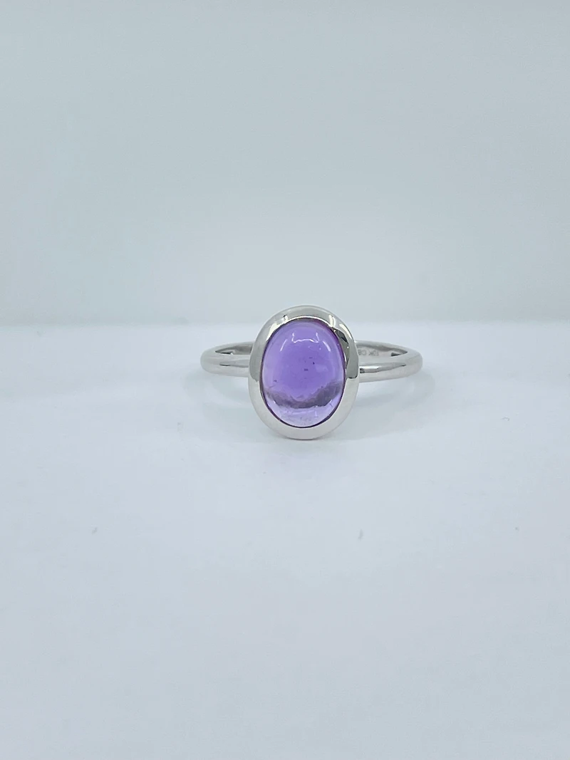 10K White Gold Genuine Cabochon Amethyst  Ring, size 6.5