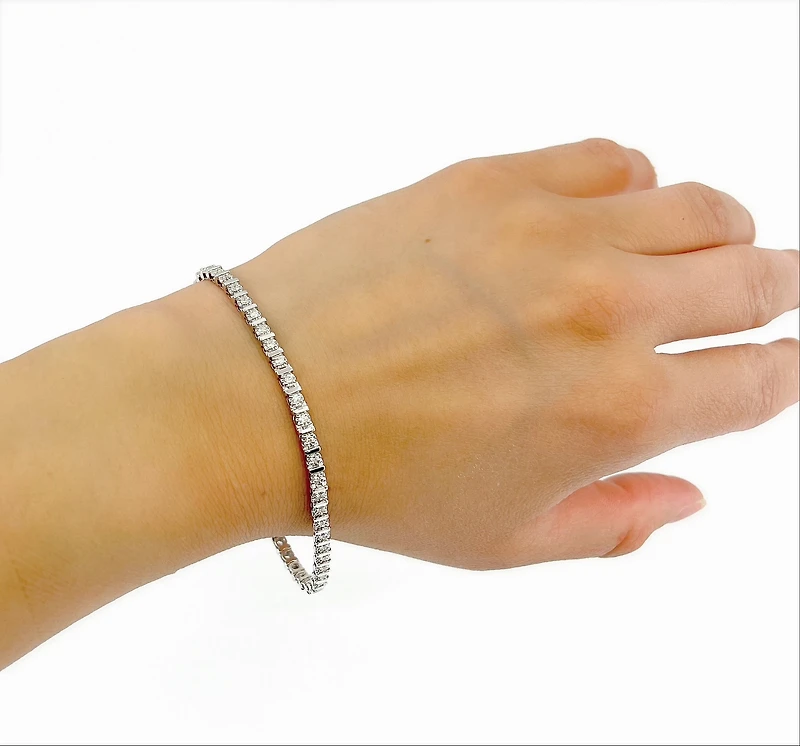10K White Gold Diamond 1.00cttw round cut Tennis Bracelet