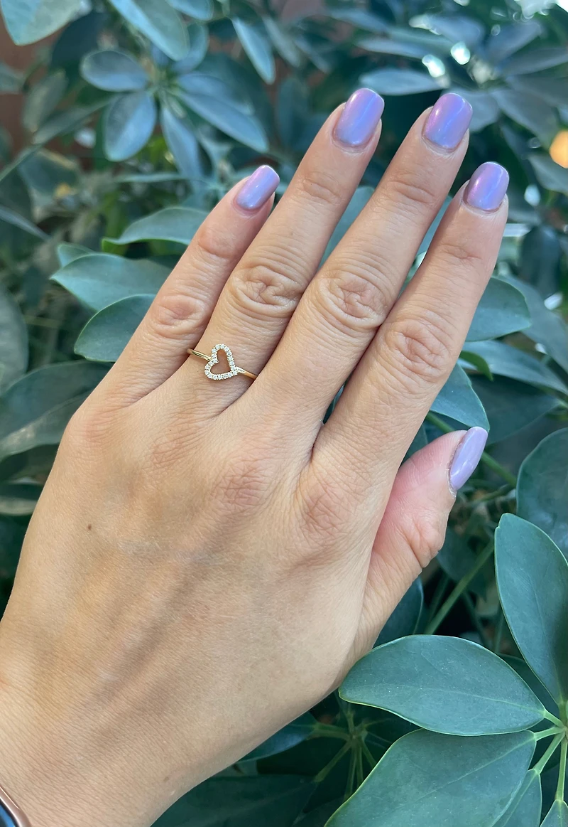 14K Yellow Gold 0.08cttw Diamond Heart Ring, size 6.5