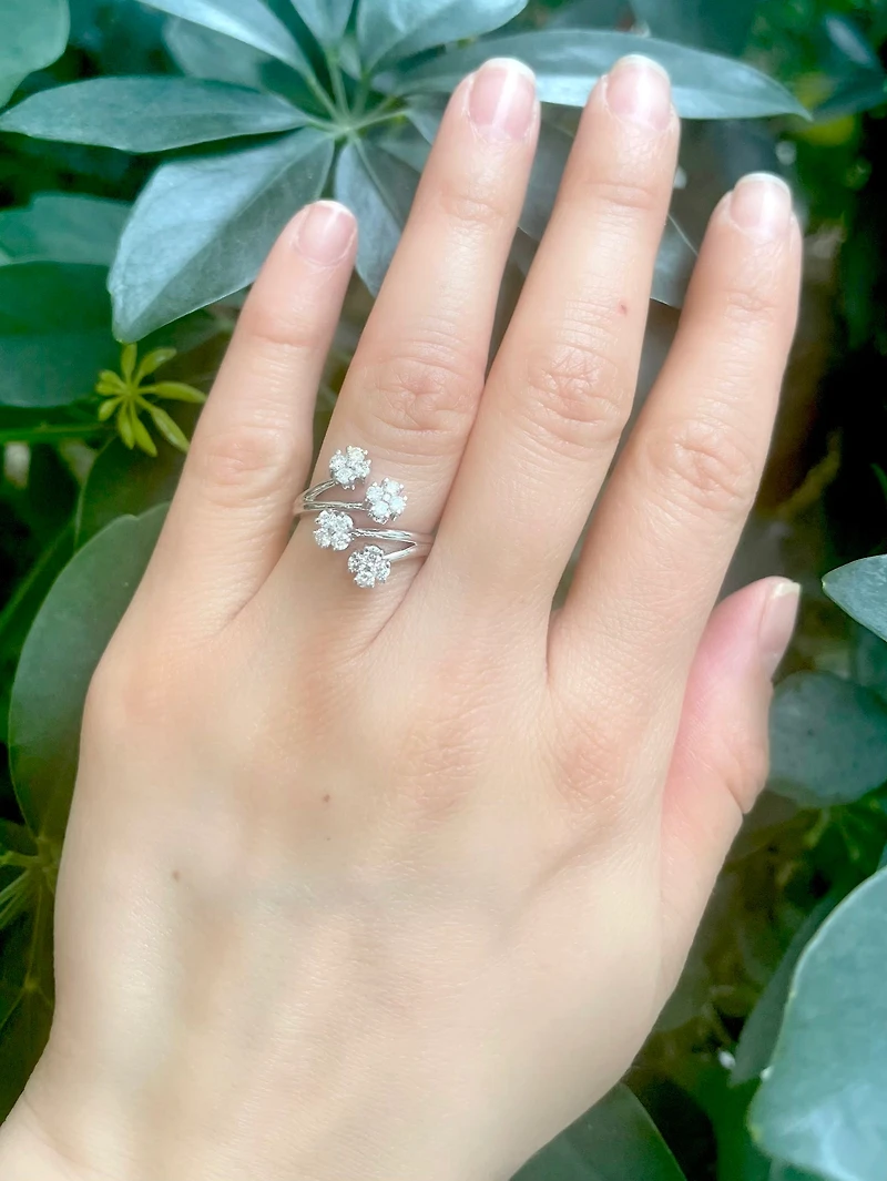 14K White Gold 0.60cttw Diamond Ring - Size 6.5