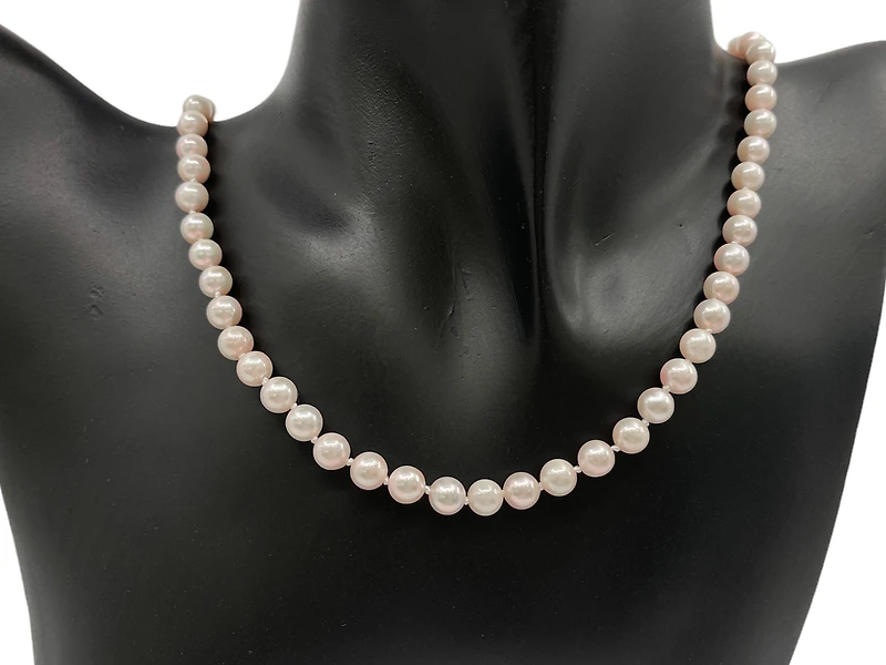 5.5-6mm White Cultured Pearl Strand with 14K Yellow Gold Pearl Clasp - 18"