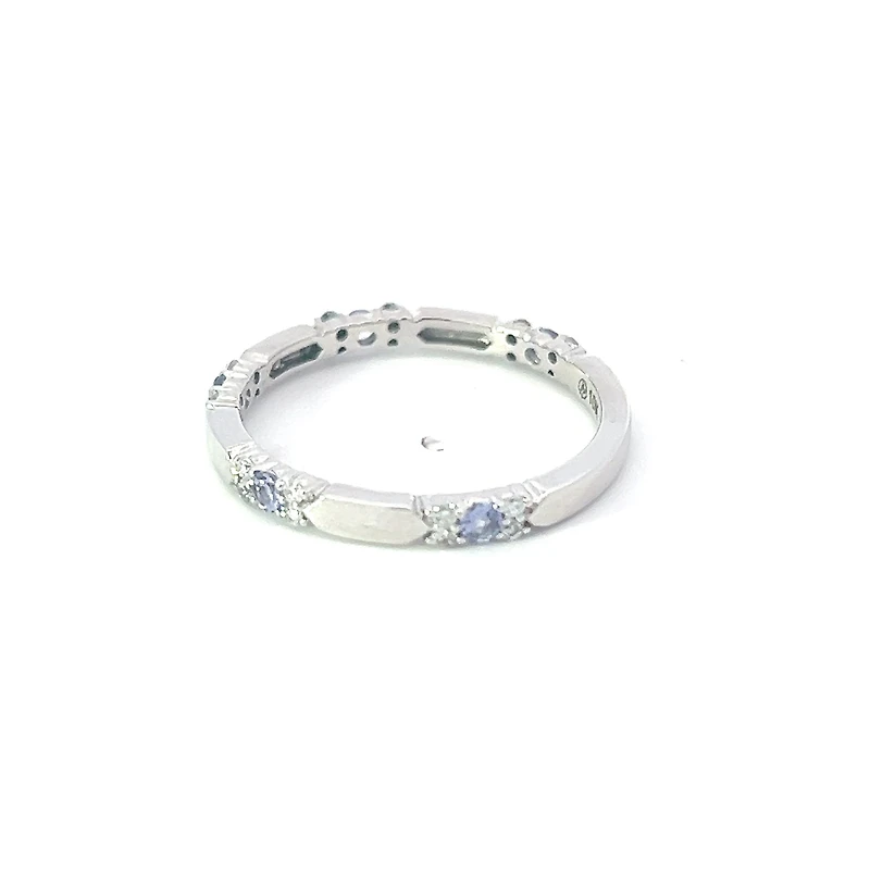 10K White Gold Tanzanite & Diamond Ring, size 6.5 - 4.5