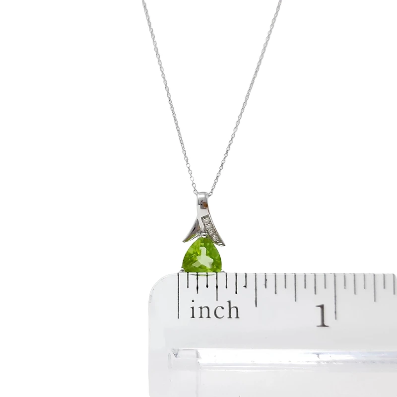 10K White Gold Peridot and Diamond Pendant, 18"