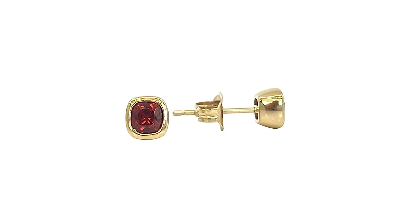 10K Yellow Gold 4mm Cushion Cut Garnet Stud Earrings with Butterfly Backings