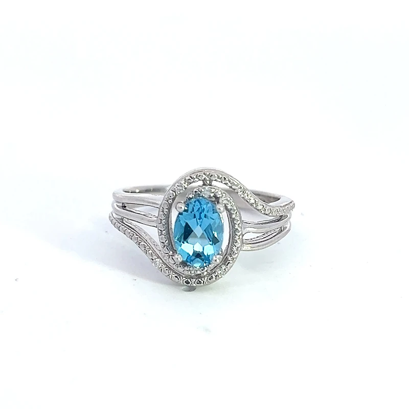 925 Sterling Silver Blue Topaz & Diamond Ring - 4.5