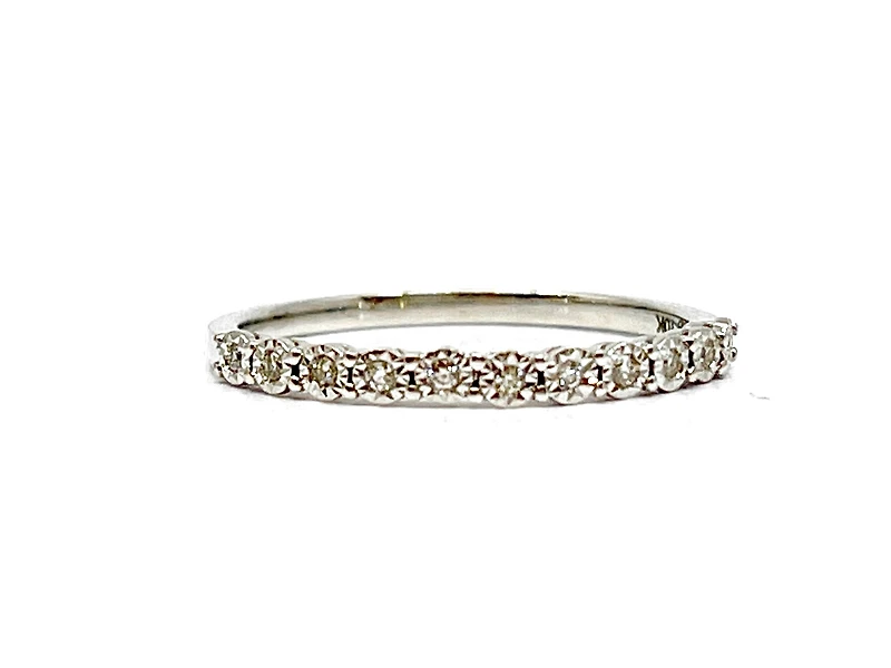 10K White Gold 0.055cttw Illusion Setting Diamond Ring - Size 6.5