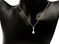 10K Gold 0.75cttw Genuine Aquamarine Pendant