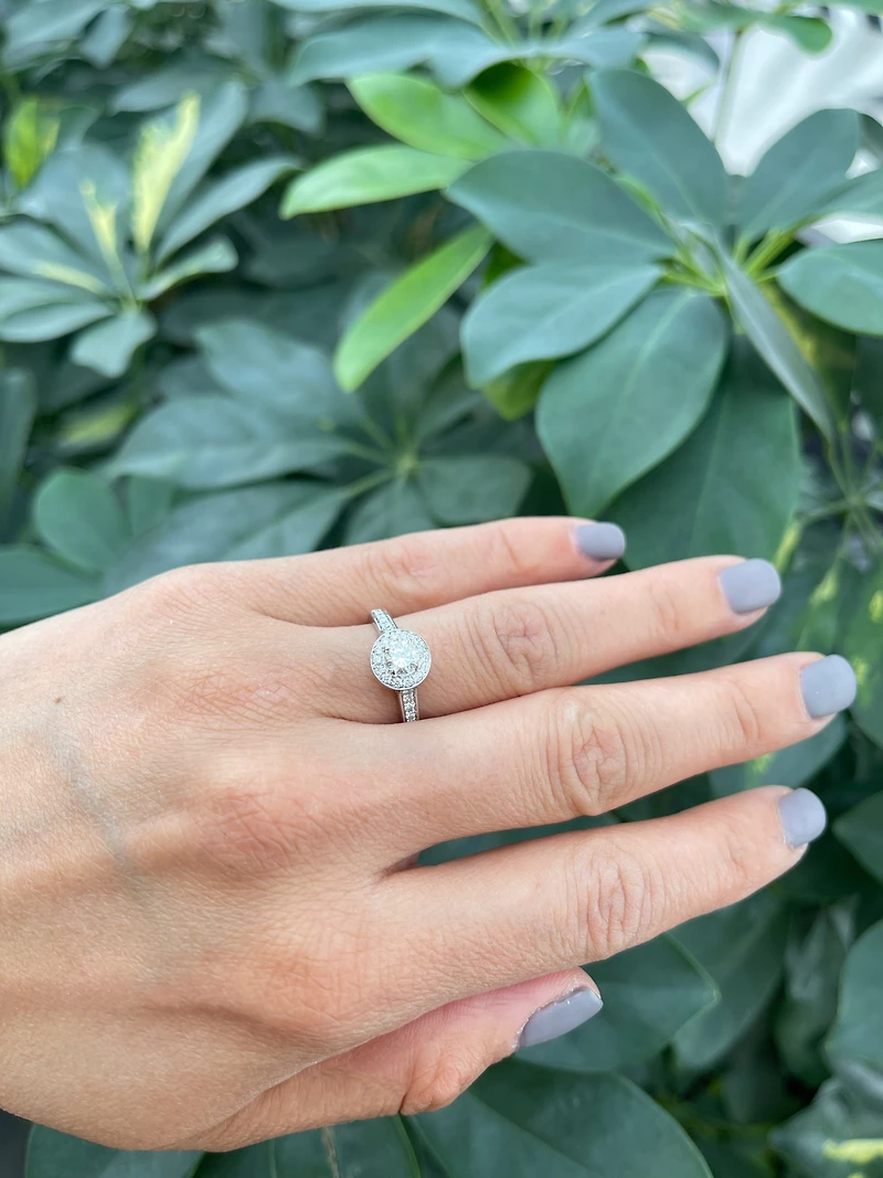 14K White Gold 0.77cttw Diamond Halo Engagement Ring,  6