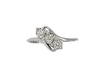 10K White Gold 0.15cttw Illusion Setting Diamond Ring - Size 6.5