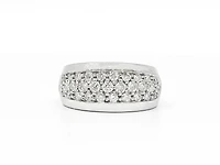 14K White Gold 0.80cttw Diamond Pave Ring, size 6
