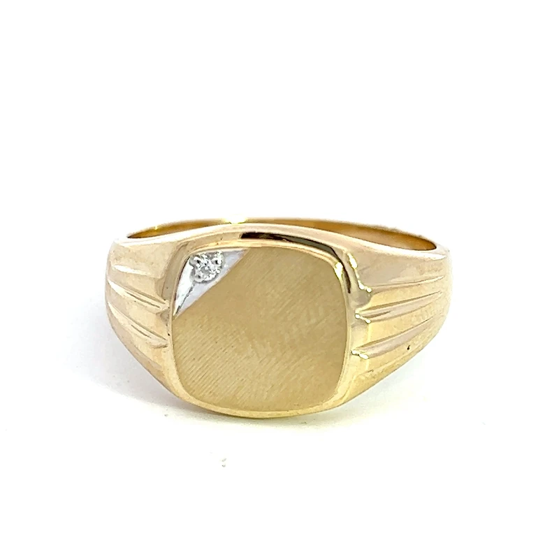 10K Yellow Gold 0.01cttw Diamond Men's Signet  Ring, size 9