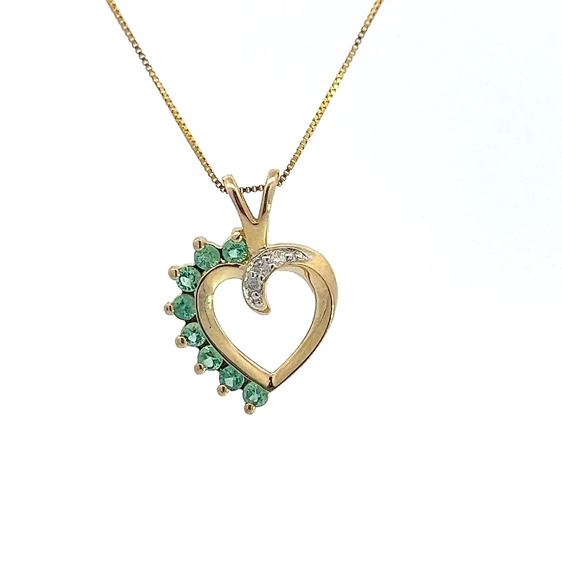 10K Yellow Gold 0.03 cttw Diamond and Emerald Heart Pendant, 18"