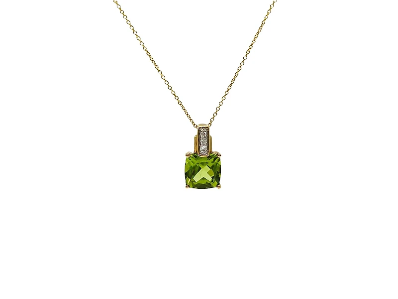 10K Yellow Gold 7mm Cushion Cut Peridot and 0.026cttw Diamond Pendant, 18"