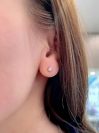 10K White Gold 0.08cttw Diamond Stud Earring