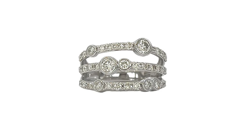 10K White Gold 1.00cttw Diamond Ring, size 6