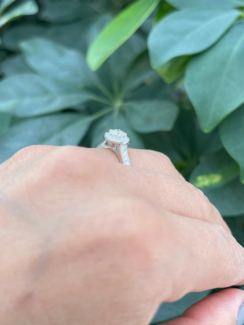 14K White Gold 0.77cttw Diamond Halo Engagement Ring,  6