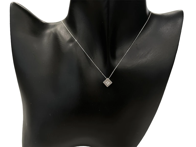 10K White Gold 0.05cttw Diamond Necklace, 18"