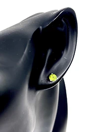 10K White Gold Peridot Earrings - 5mm