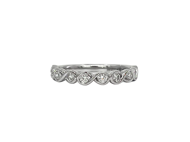 14K White Gold 0.40cttw Canadian Diamond Infinity Ring
