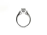 14K White Gold 1.57cttw Diamond Engagement Ring, Size 6