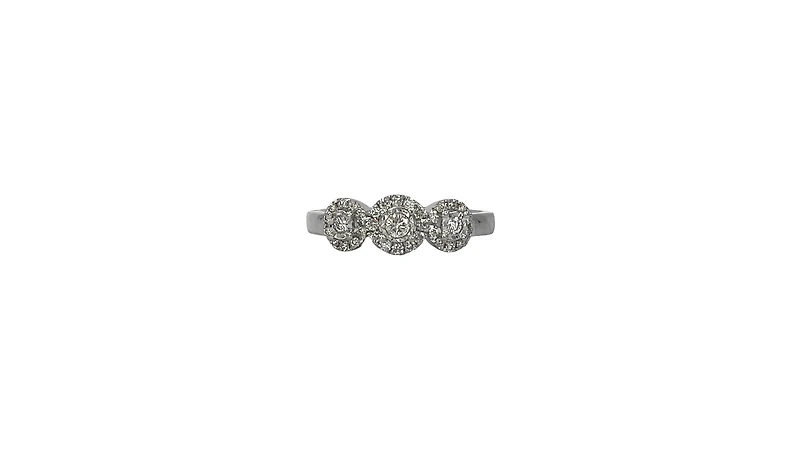 10K White Gold 0.25cttw Round Brilliant Cut 3 Stone Halo Diamond Ring - / 4.5