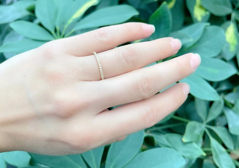 14K Yellow Gold 0.15cttw Yellow Diamond Ring, size 6.5