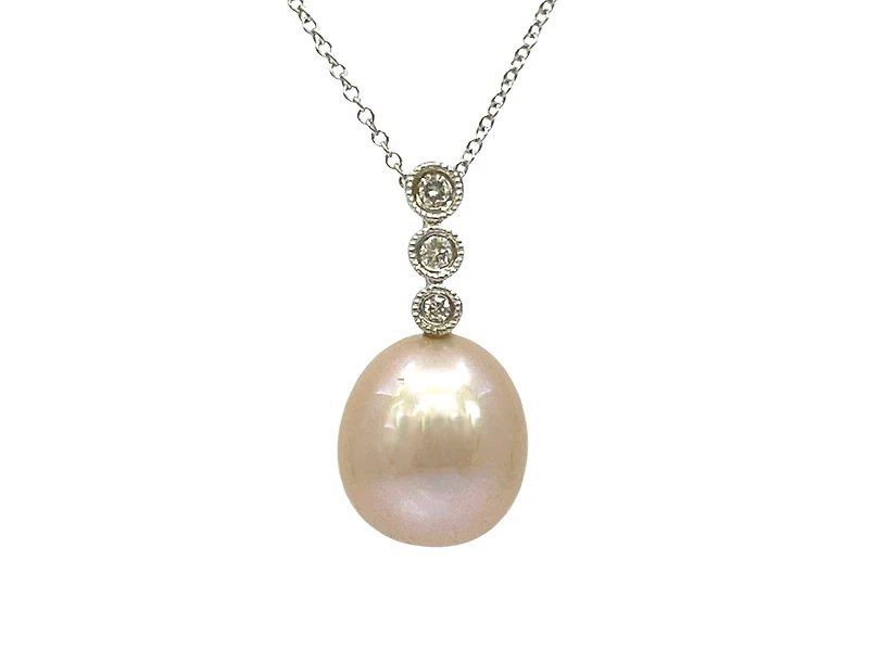 10K Gold Fresh Water Pearl and Diamond Necklace