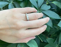 10K White Gold 1.00cttw Diamond Past Present Future Ring - 4.5 /
