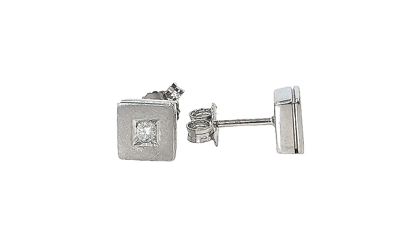 10K White Gold 0.10cttw Diamond Stud Earrings