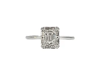 14K White Gold 0.32cttw Diamond Ring - size 7 - 4.5