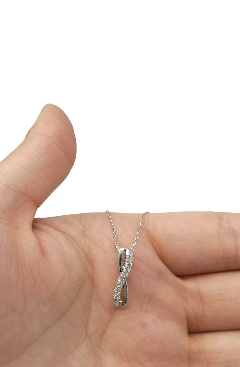10K White Gold 0.05cttw Diamond Pendant, 18"