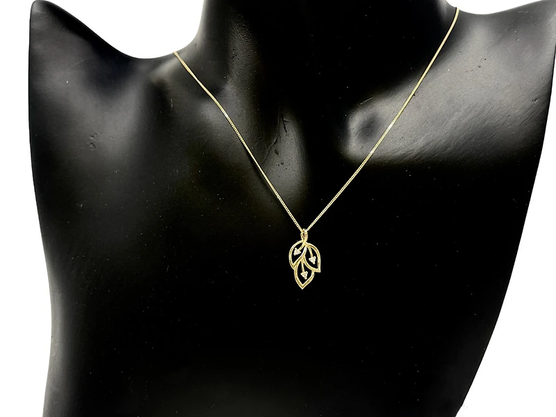 10K Yellow Gold 0.03cttw Diamond Necklace, 18"